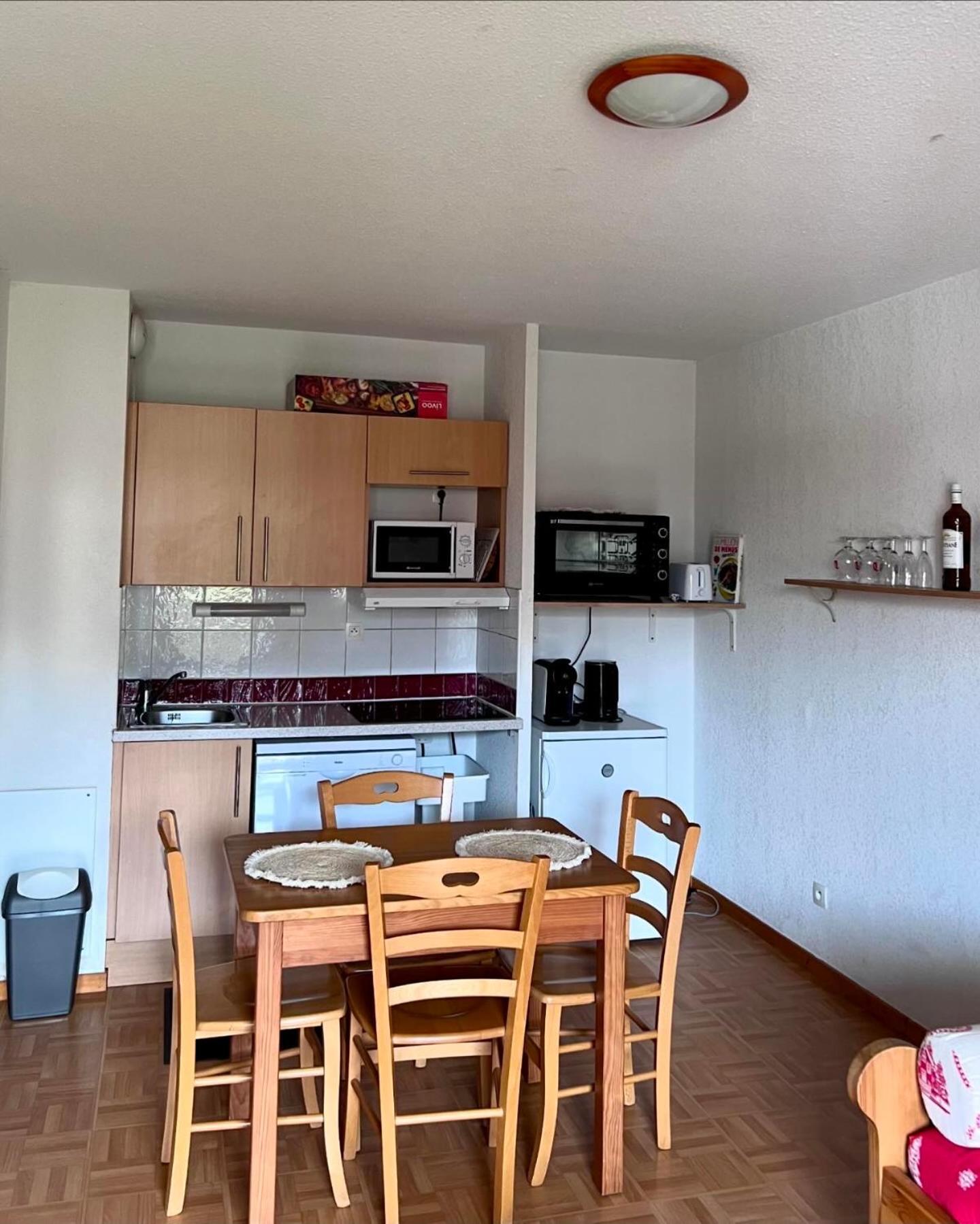 Appartement 4 Personnes Avec Piscine Interieure Puy-Saint-Vincent Exteriör bild